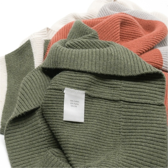 WISPR Classic Crew Neck Sweater Size L Made in USA - Picture 5 of 6